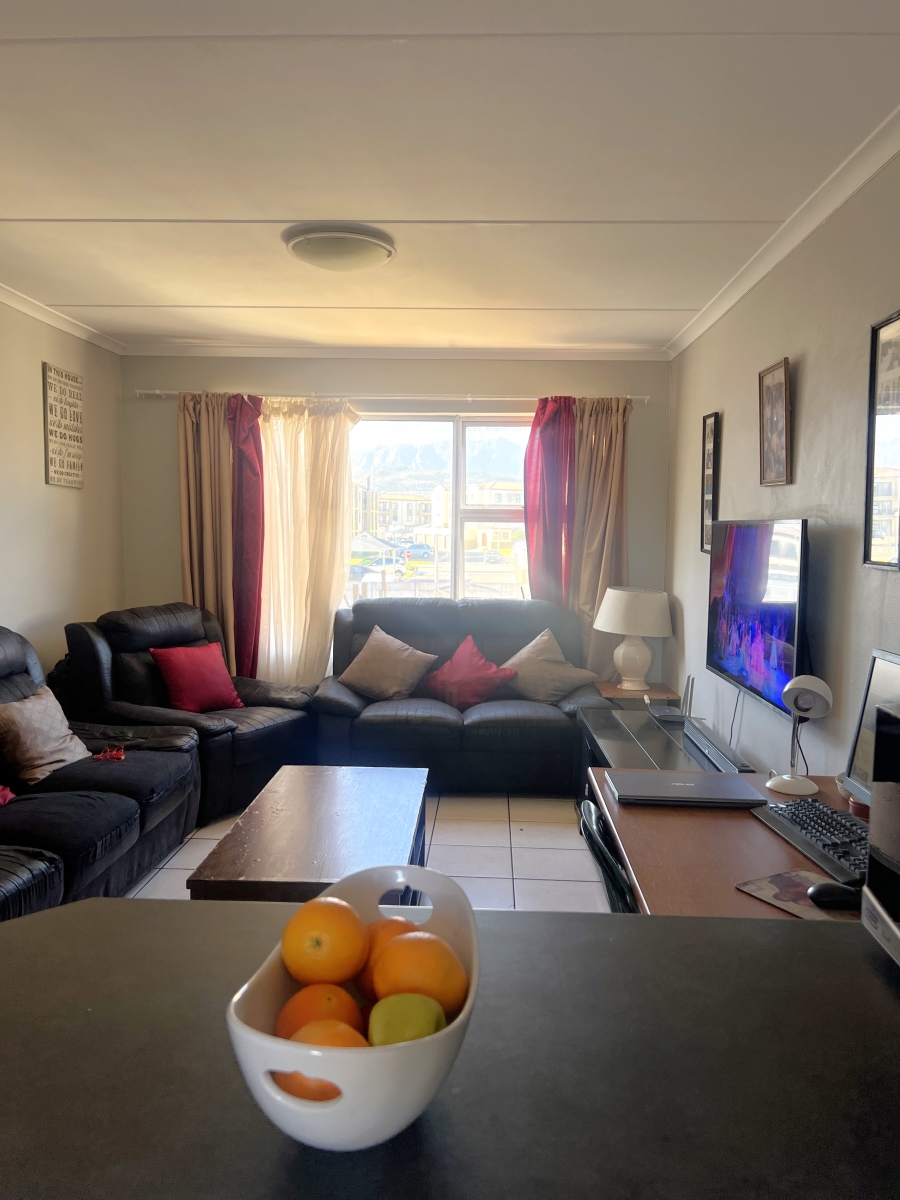 2 Bedroom Property for Sale in Guldenland Western Cape